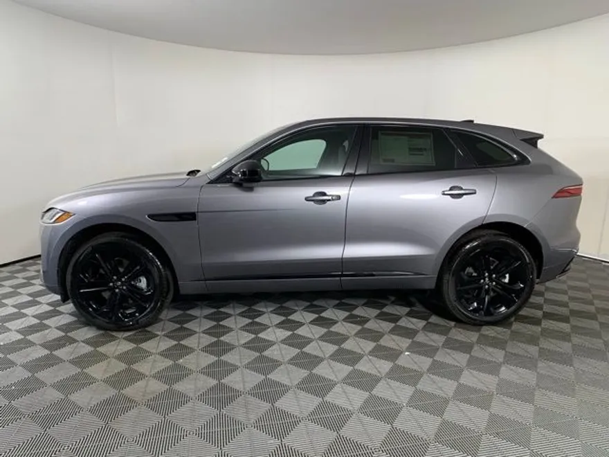 2025 Jaguar F-PACE P400 R-Dynamic S photo 1