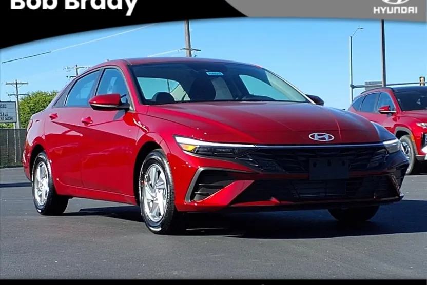 2025 Hyundai Elantra SE photo 1