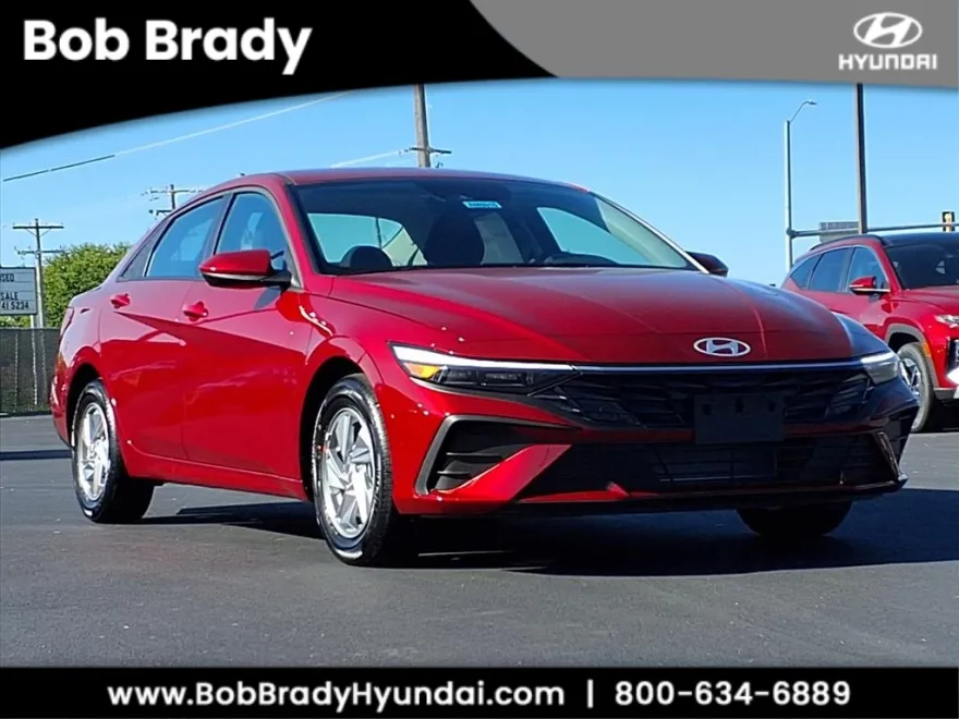 2025 Hyundai Elantra SE photo 1