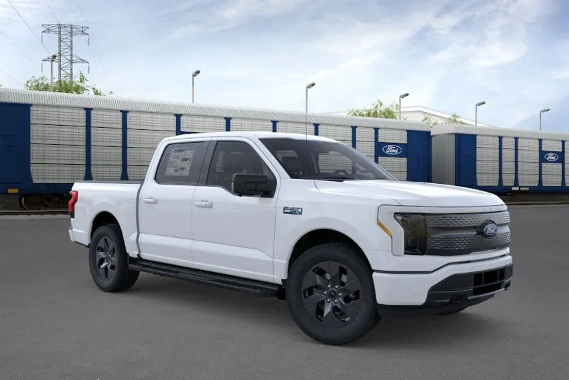 2025 Ford F-150 Lightning photo 1