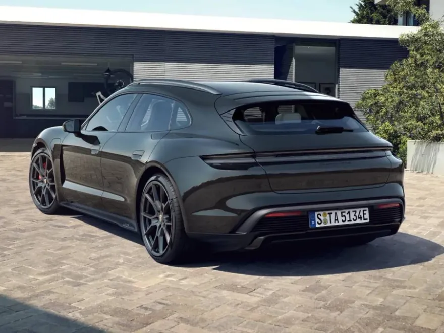 2024 Porsche Taycan GTS Sport Turismo photo 1