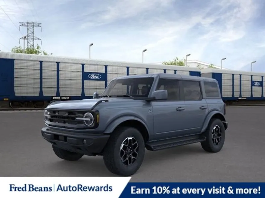 2025 Ford Bronco Outer Banks photo 1