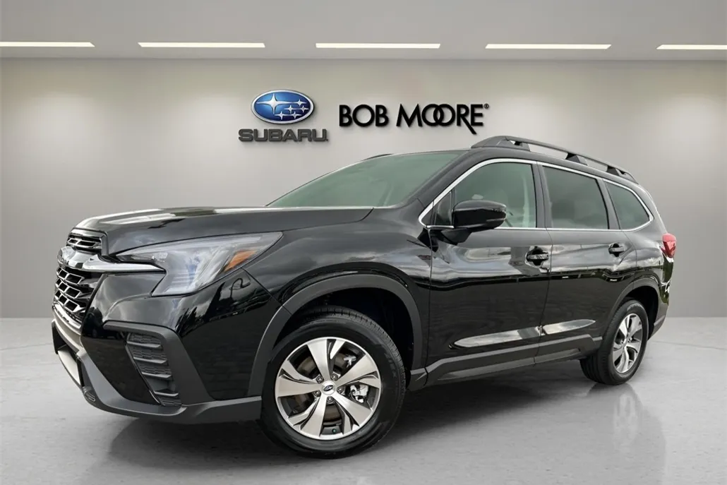 2025 Subaru Ascent Premium photo 1