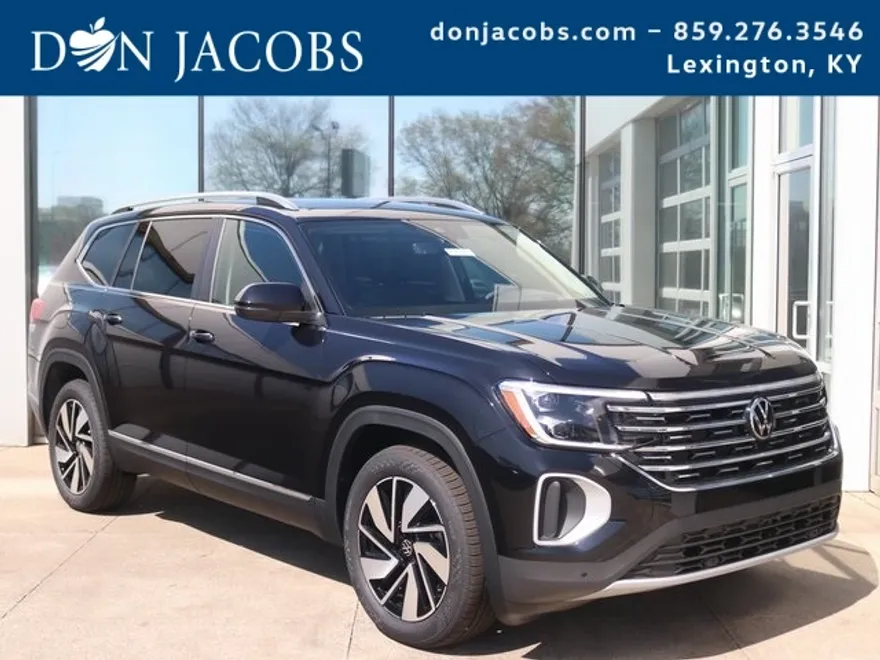 2025 Volkswagen Atlas SEL photo 1