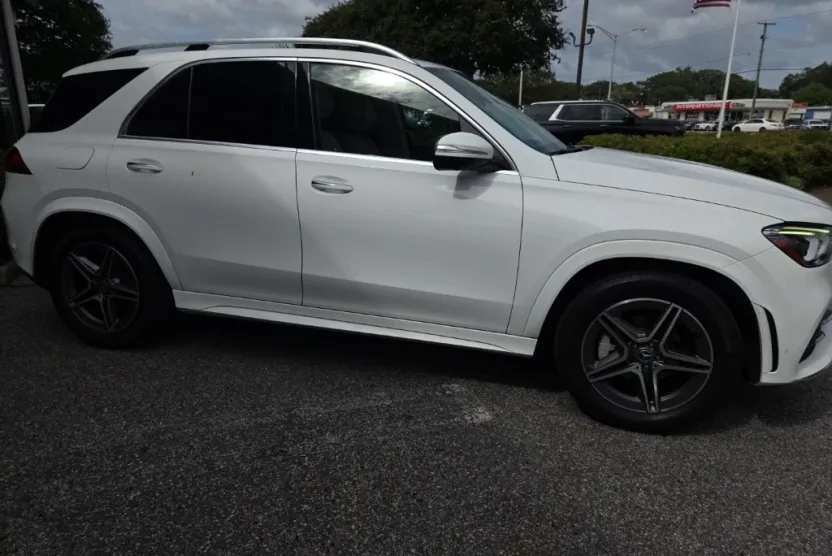 2021 Mercedes Benz GLE 350 4MATIC photo 1
