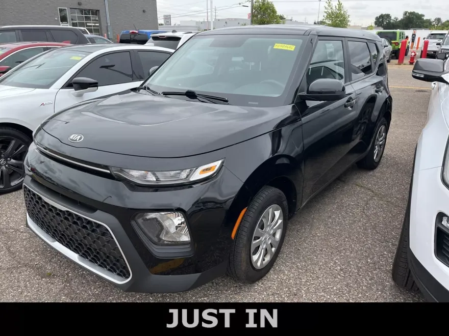 2021 Kia Soul LX photo 1