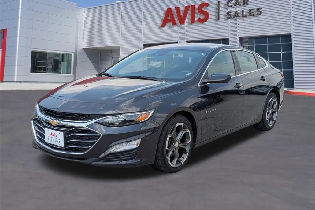 2023 Chevrolet Malibu 1LT photo 1