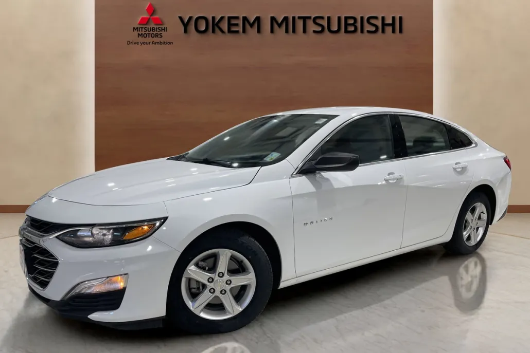 2021 Chevrolet Malibu LS photo 1