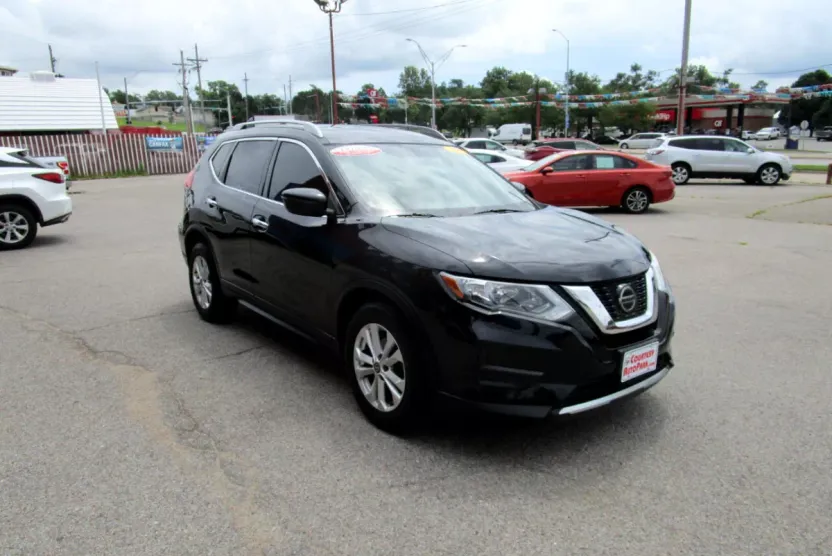 2018 Nissan Rogue AWD S photo 1
