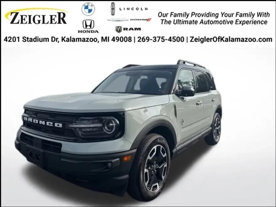 2024 Ford Bronco Sport Outer Banks photo 1