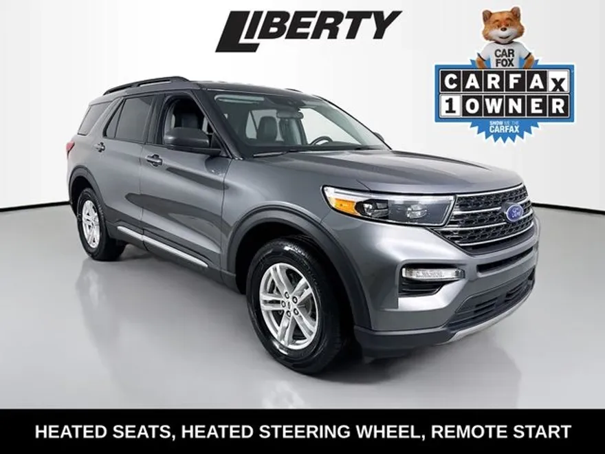 2023 Ford Explorer XLT photo 1