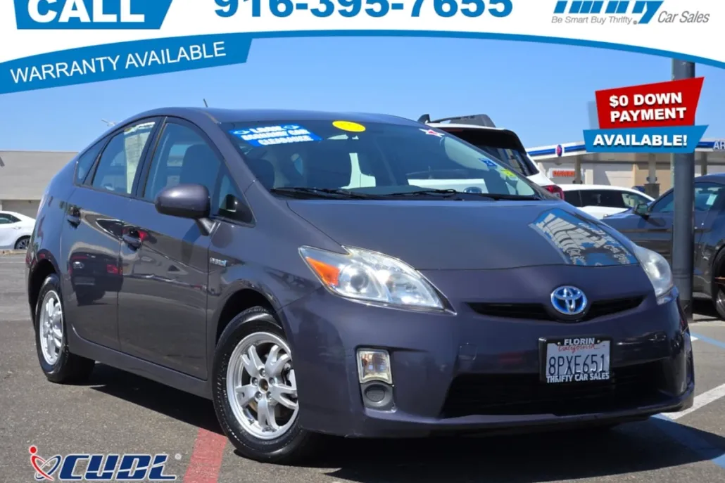 2010 Toyota Prius Two photo 1