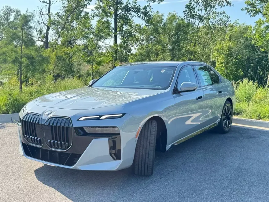 2025 Bmw 760i xDrive photo 1
