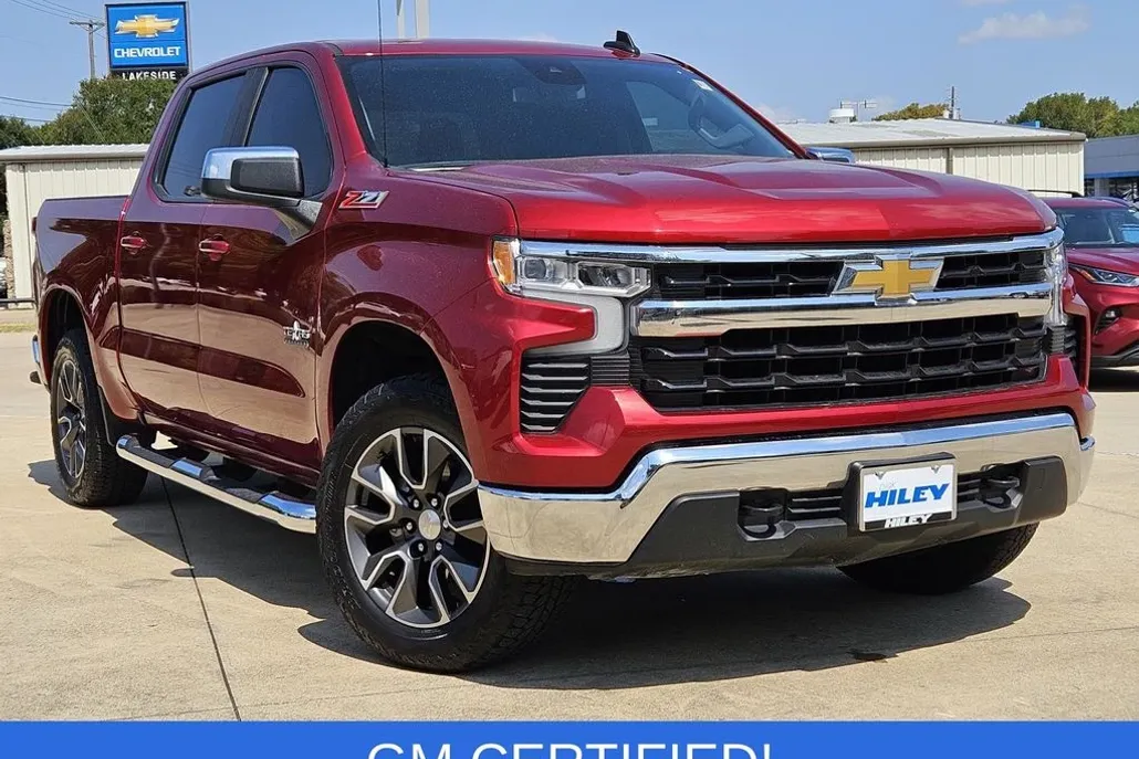 2024 Chevrolet Silverado LT photo 1