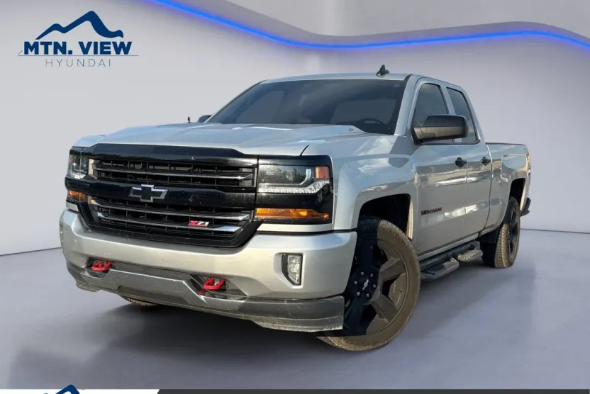2018 Chevrolet Silverado 1500 LT2 photo 1