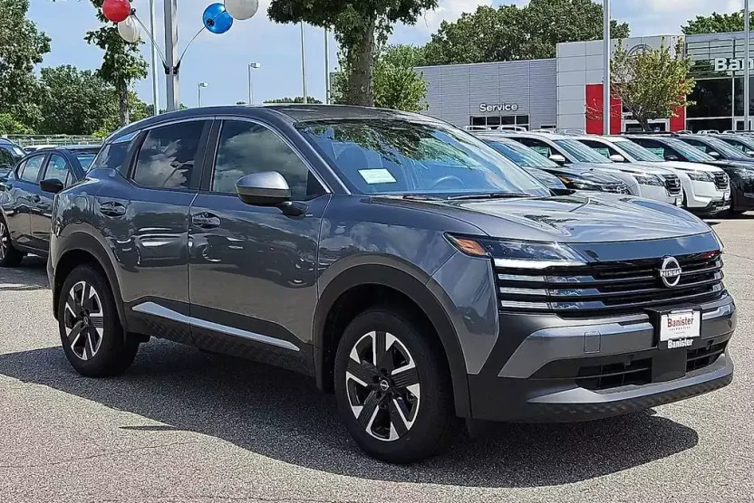 2025 Nissan Kicks SV photo 1