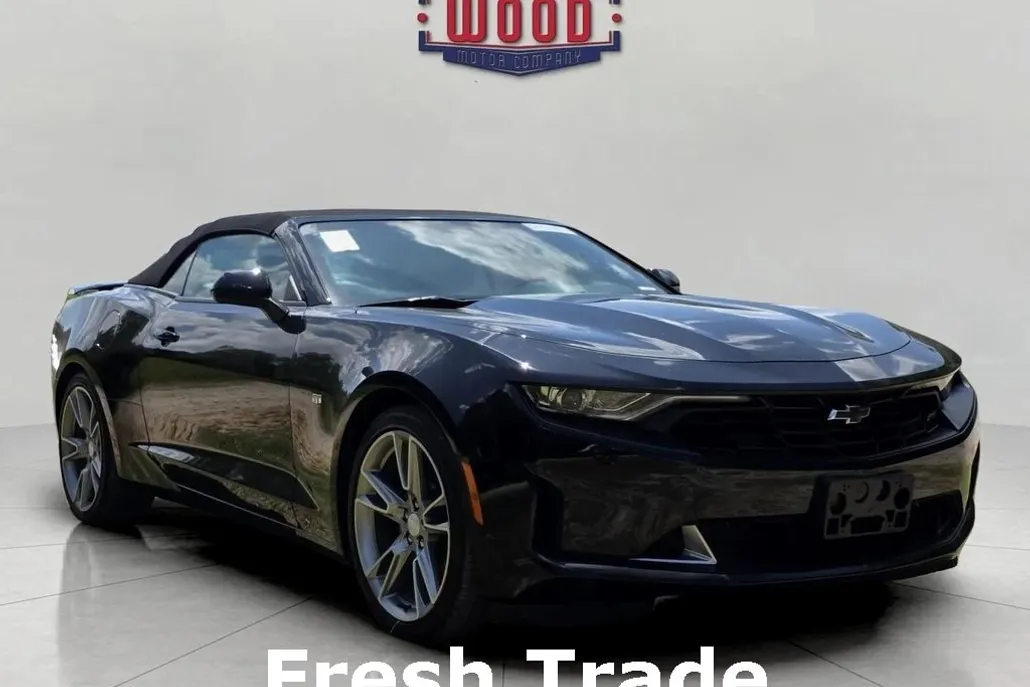 2024 Chevrolet Camaro 2LT photo 1