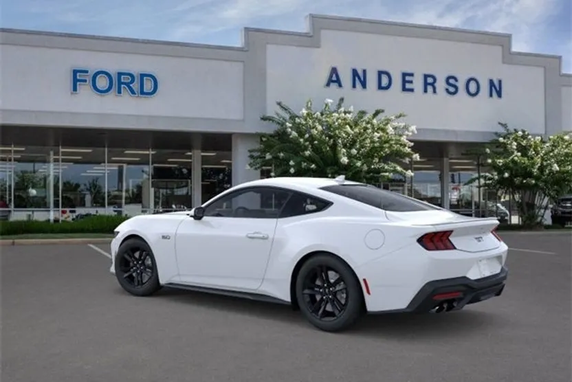 2025 Ford Mustang GT photo 1