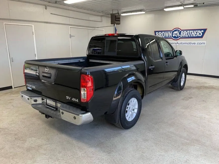 2017 Nissan Frontier SV photo 1