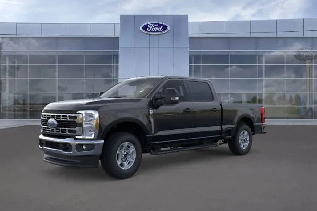 2026 Ford F-350 XLT photo 1