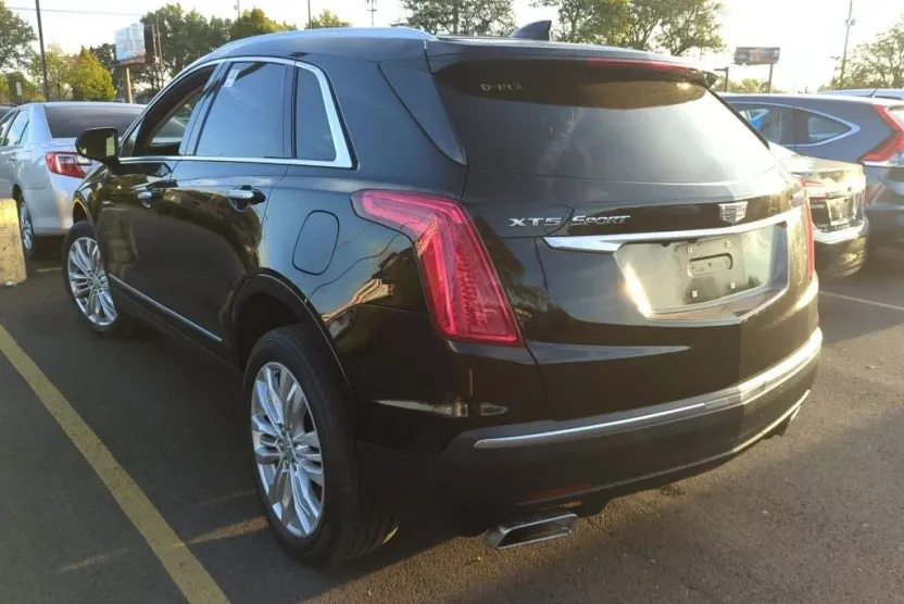 2019 Cadillac XT5 Premium Luxury photo 1