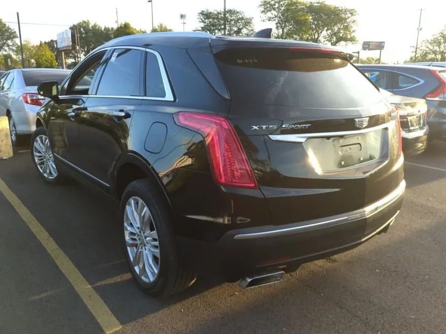 2019 Cadillac XT5 Premium Luxury photo 1