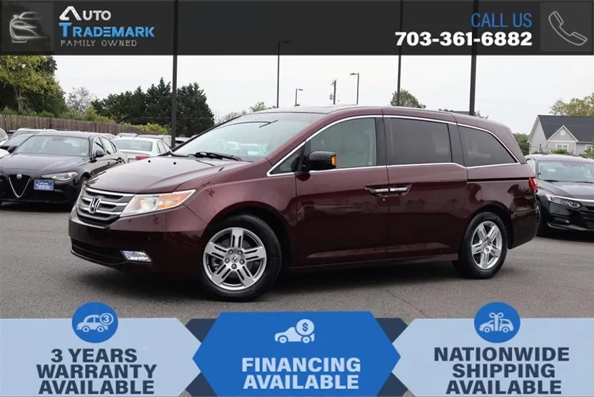 2012 Honda Odyssey Touring photo 1
