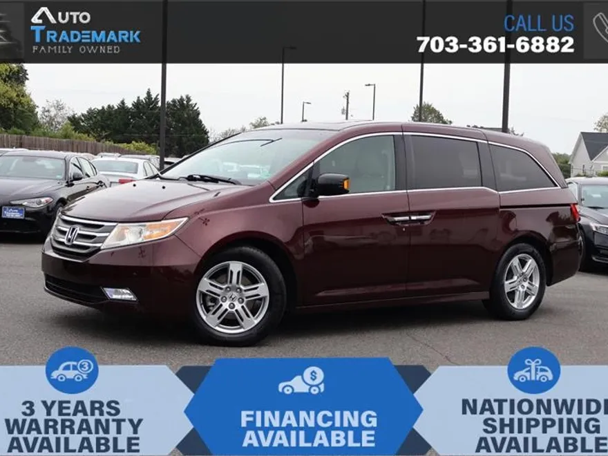 2012 Honda Odyssey Touring photo 1
