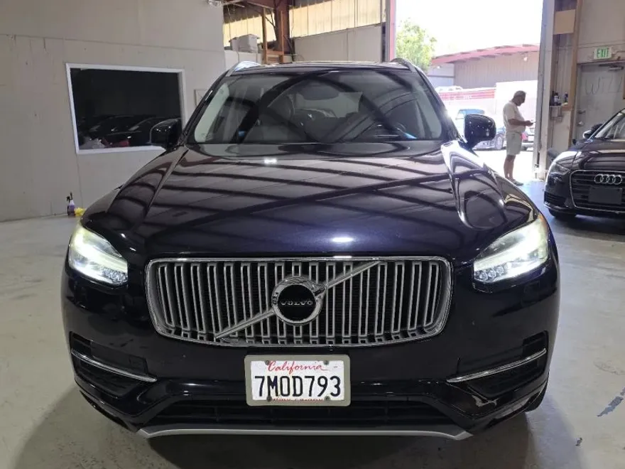 2016 Volvo XC90 T6 Inscription Sport photo 1