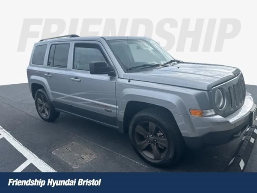 2017 Jeep Patriot 75th Anniversary Edition photo 1