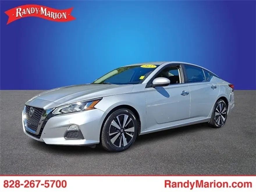 2022 Nissan Altima 2.5 SV photo 1