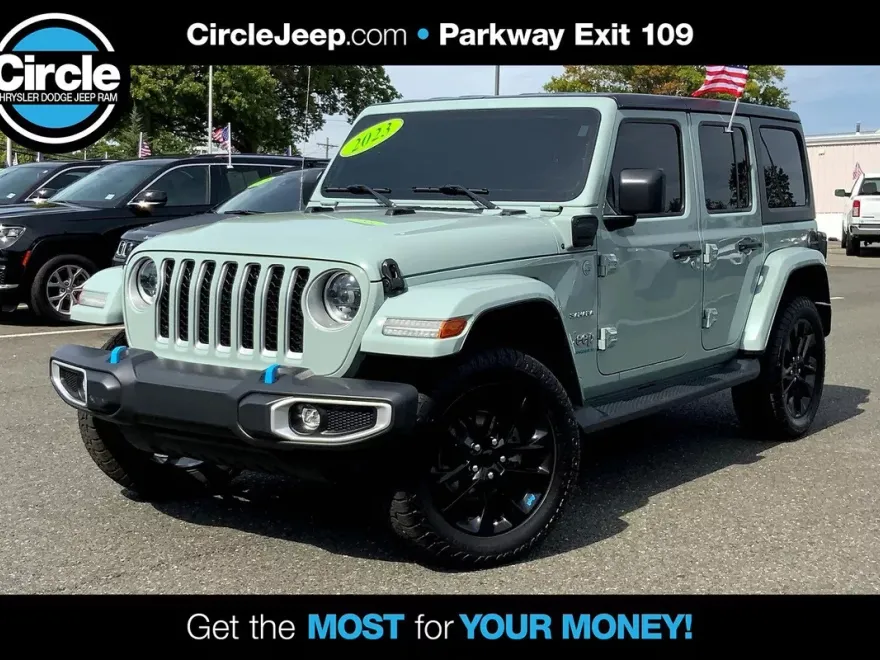 2023 Jeep Wrangler 4xe Sahara photo 1