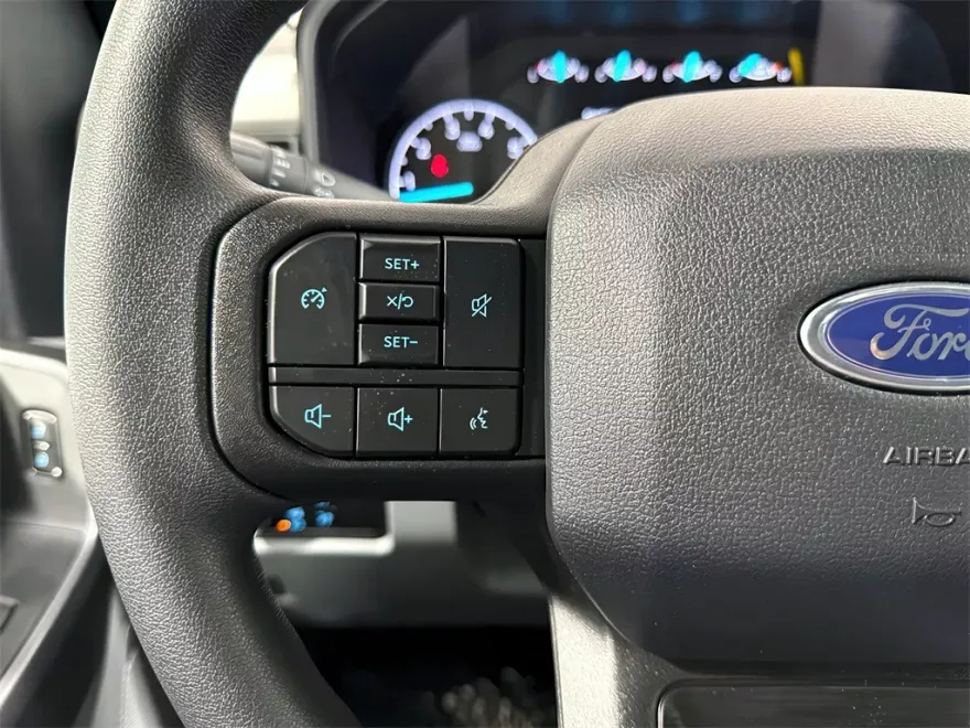 2025 Ford F-250 photo 1