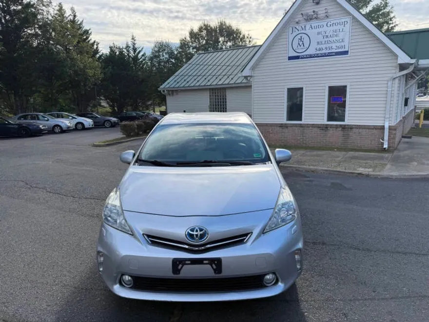 2013 Toyota Prius V Five photo 1