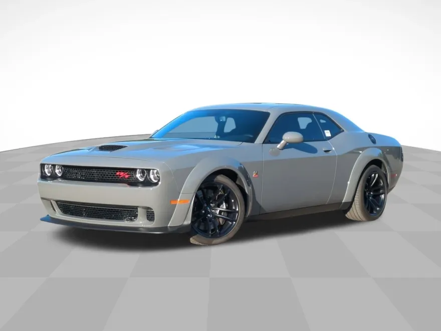 2023 Dodge Challenger R/T Scat Pack photo 1