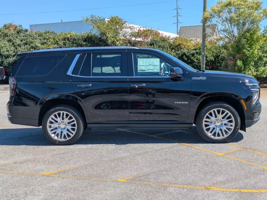 2026 Chevrolet Tahoe High Country photo 1