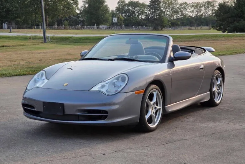 2004 Porsche 911 Cabriolet photo 1