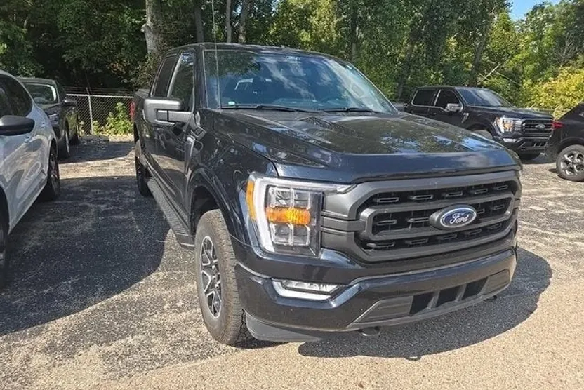 2022 Ford F-150 XLT photo 1