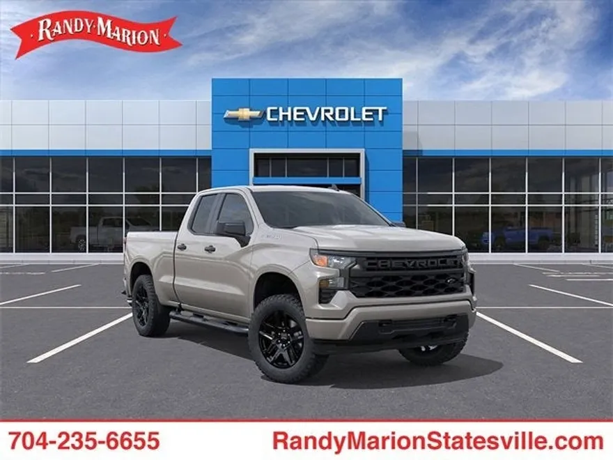 2026 Chevrolet Silverado 1500 Custom photo 1