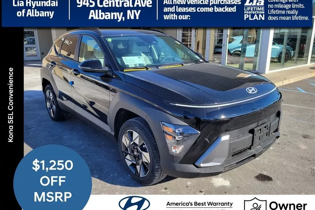 2025 Hyundai Kona SEL photo 1
