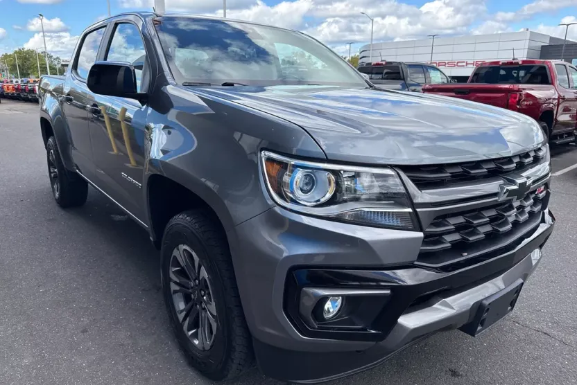 2022 Chevrolet Colorado Z71 photo 1