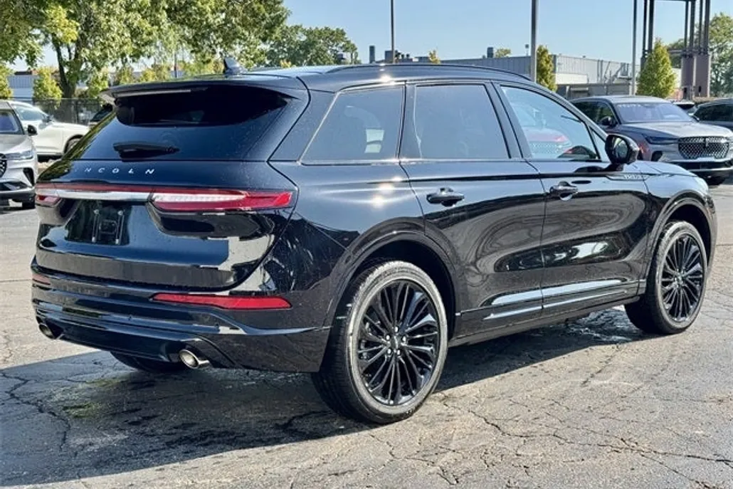 2025 Lincoln Corsair Grand Touring photo 1