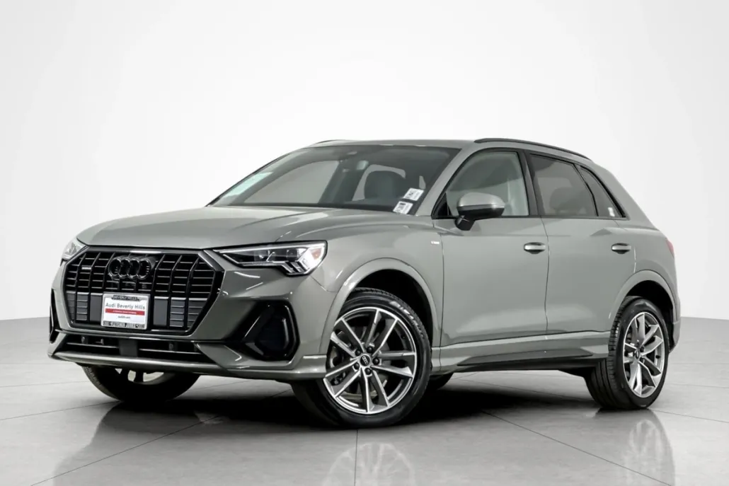 2024 Audi Q3 S line Premium 45 TFSI photo 1