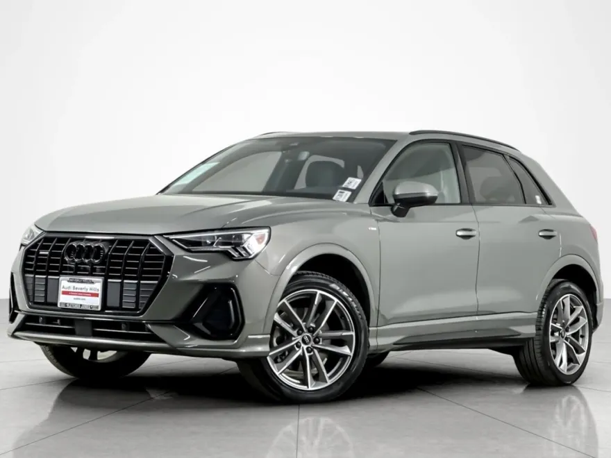 2024 Audi Q3 S line Premium 45 TFSI photo 1