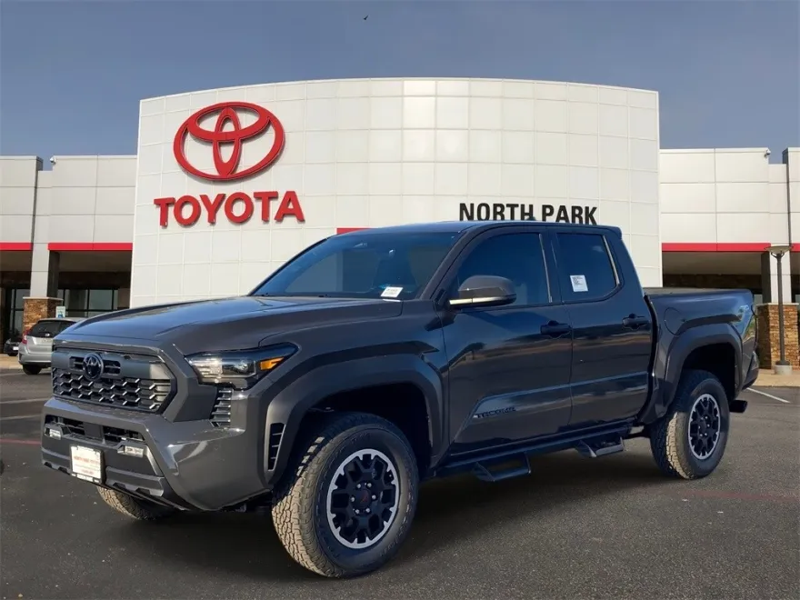 2025 Toyota Tacoma TRD photo 1