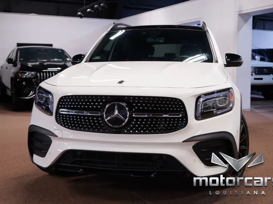 2023 Mercedes Benz GLB 250 photo 1
