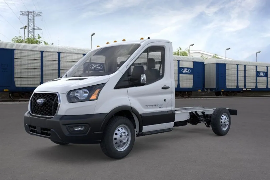 2025 Ford Transit photo 1