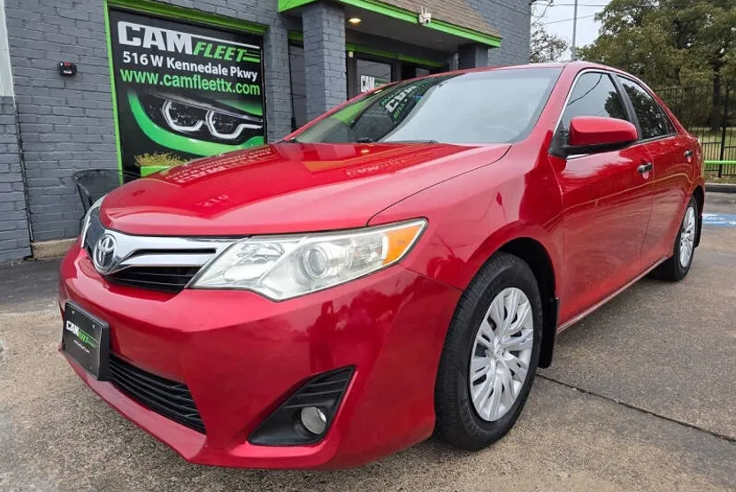 2014 Toyota Camry L photo 1