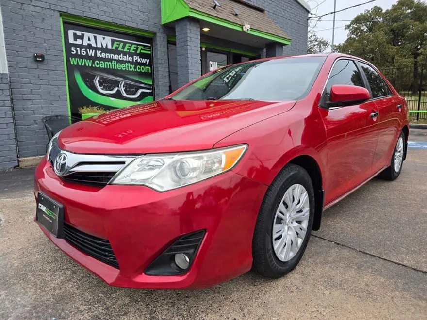 2014 Toyota Camry L photo 1