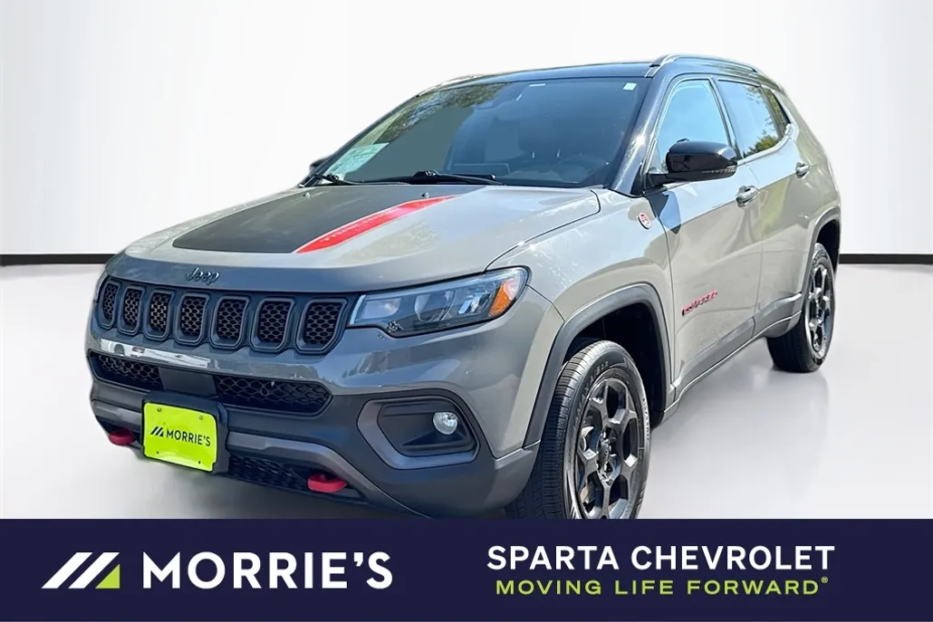 2023 Jeep Compass Trailhawk photo 1